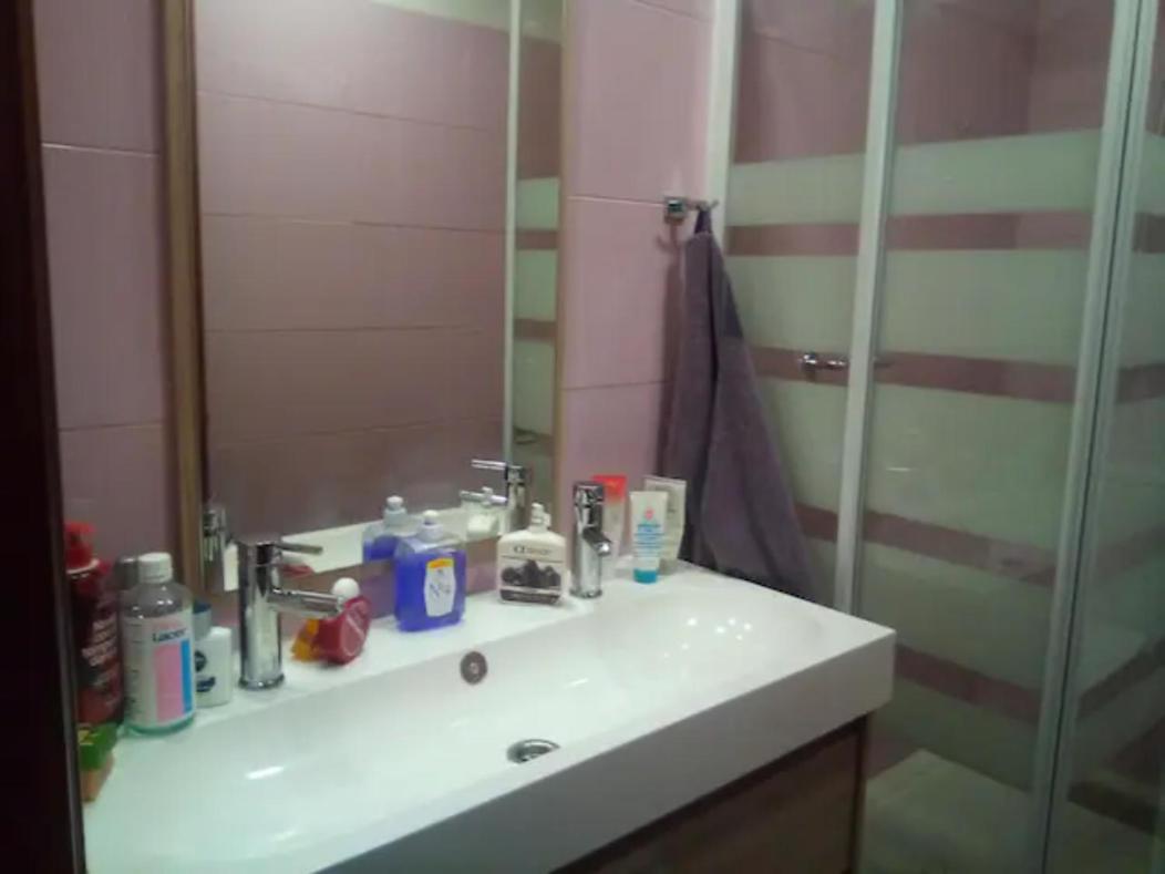 Las Golondrinas Habitacion En Piso Centrico Para Una O Dos Personas Zaragoza Ngoại thất bức ảnh