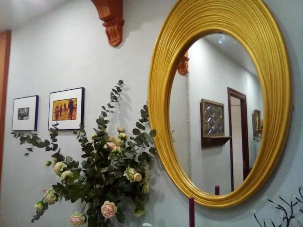 Las Golondrinas Habitacion En Piso Centrico Para Una O Dos Personas Zaragoza Ngoại thất bức ảnh